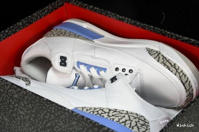 “UNC” RETRO JORDAN CT8532-104 3 AIR WHITE 0830